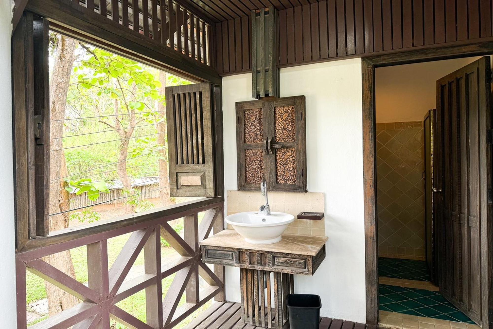 Royal Ping Garden And Resort Mae Taeng Exterior photo