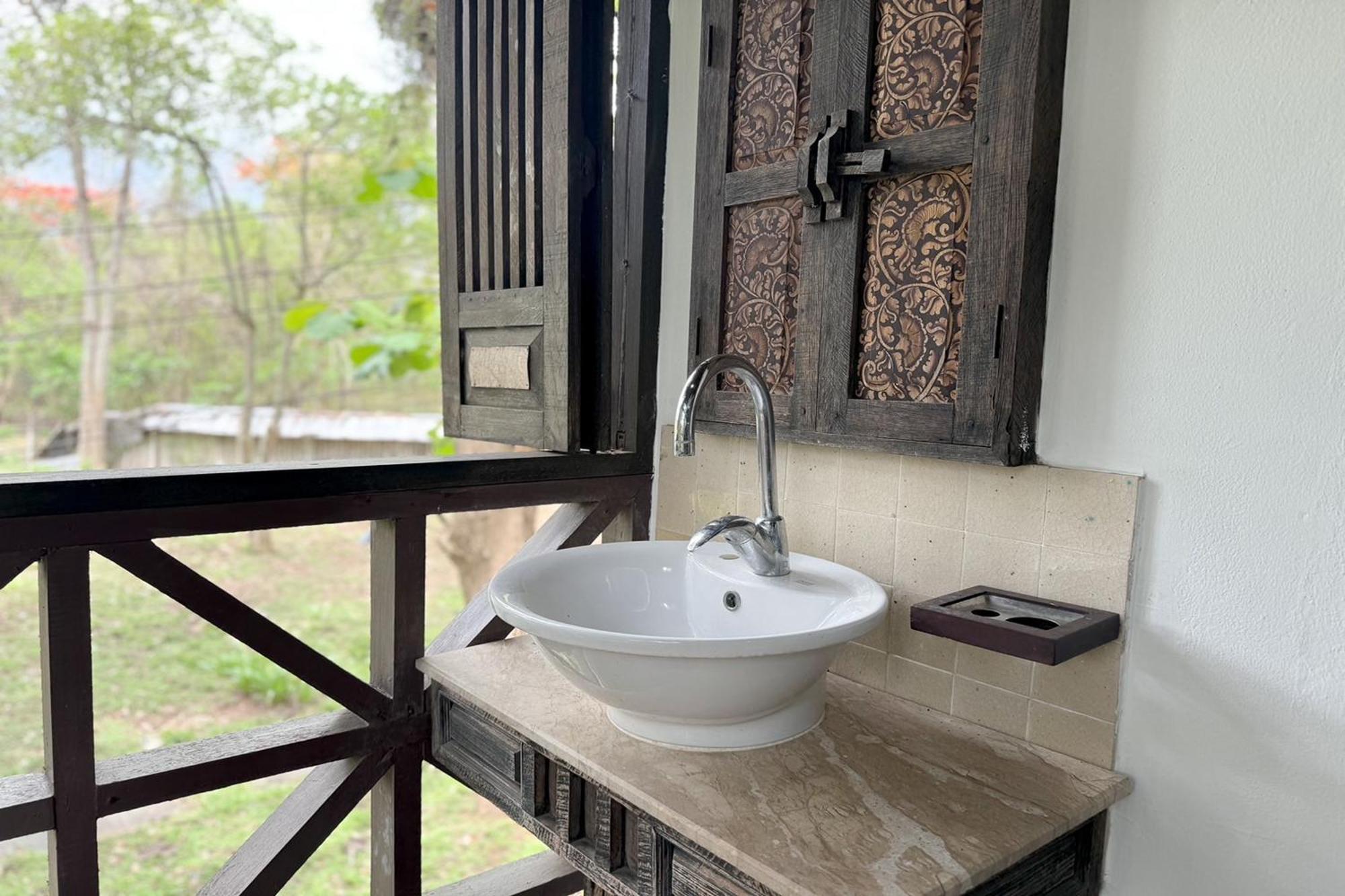Royal Ping Garden And Resort Mae Taeng Exterior photo