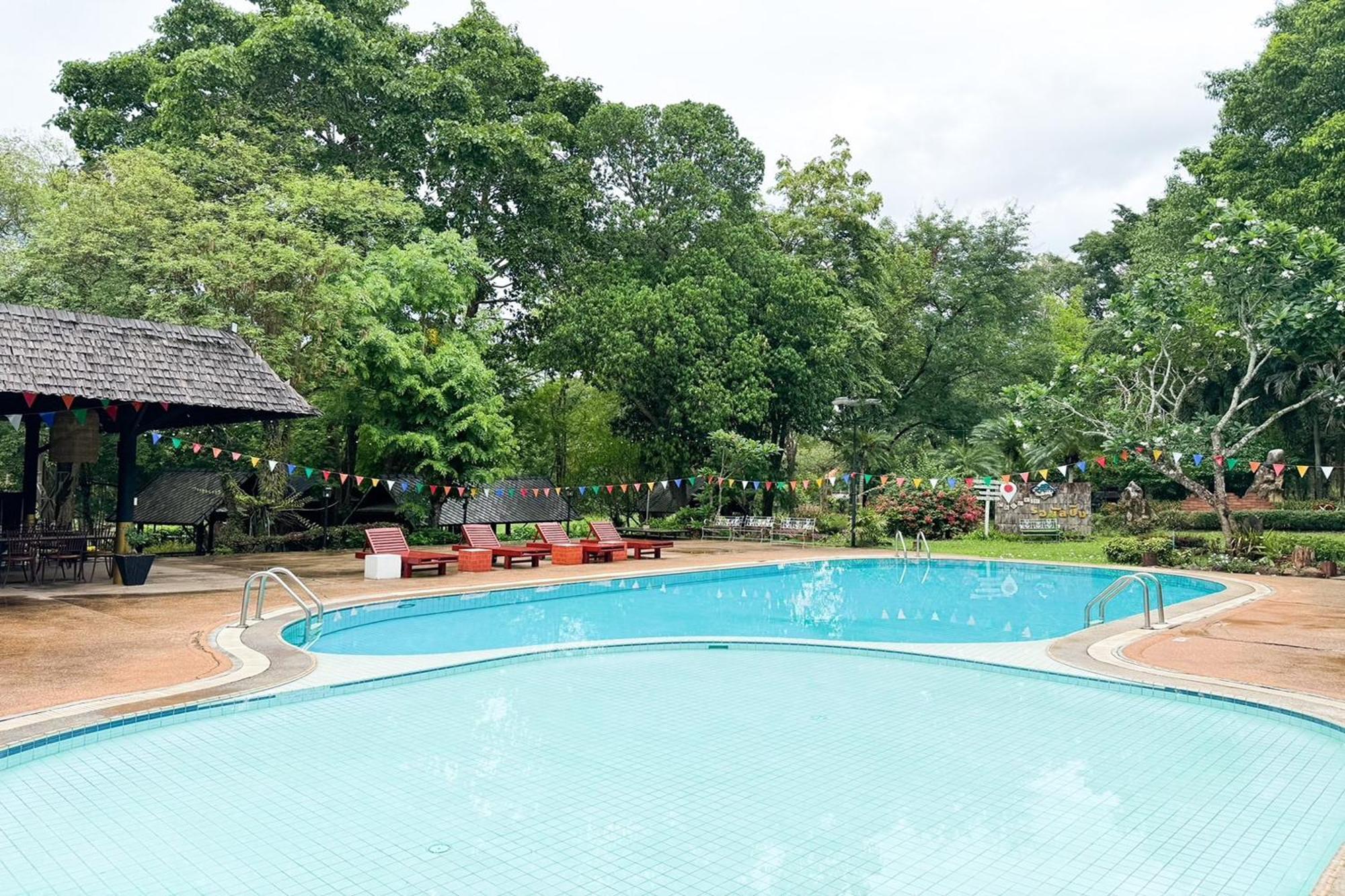 Royal Ping Garden And Resort Mae Taeng Exterior photo