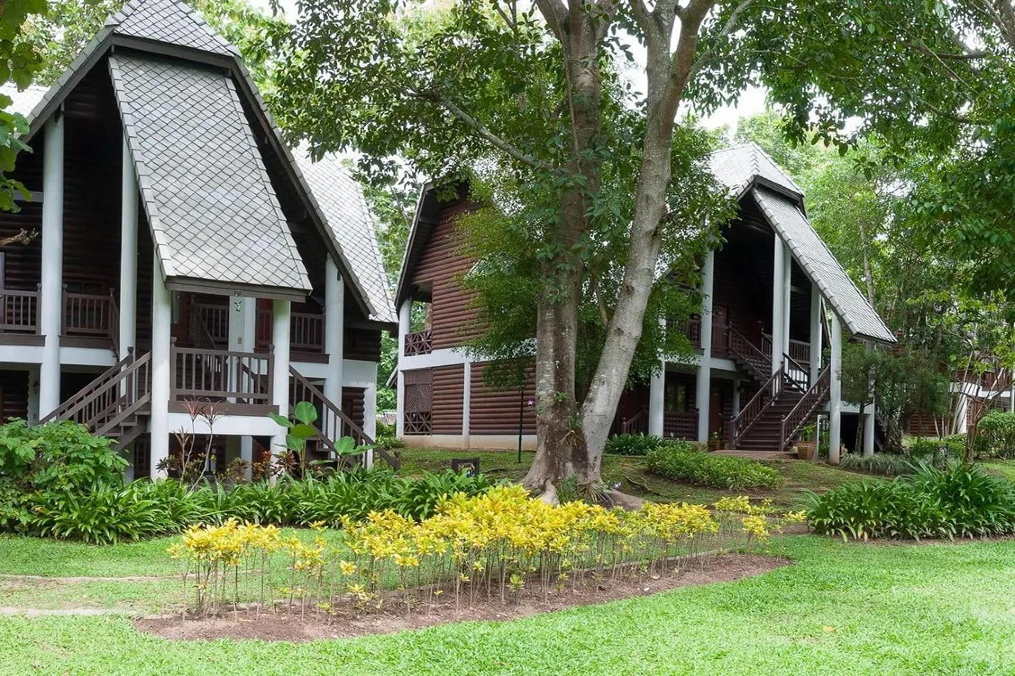 Royal Ping Garden And Resort Mae Taeng Exterior photo