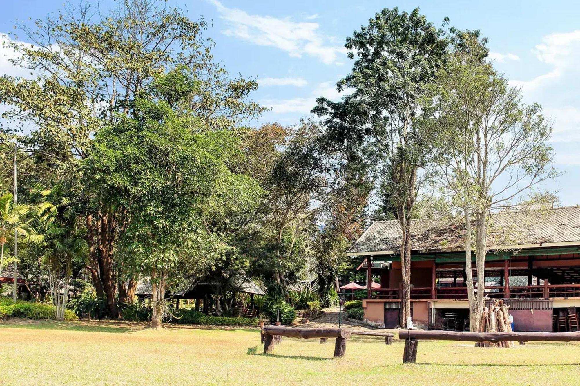 Royal Ping Garden And Resort Mae Taeng Exterior photo